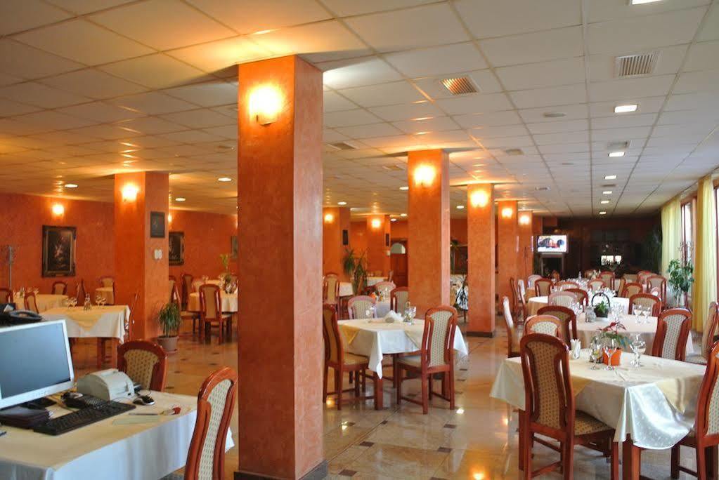 Hotel Francesca 티미쇼아라 외부 사진